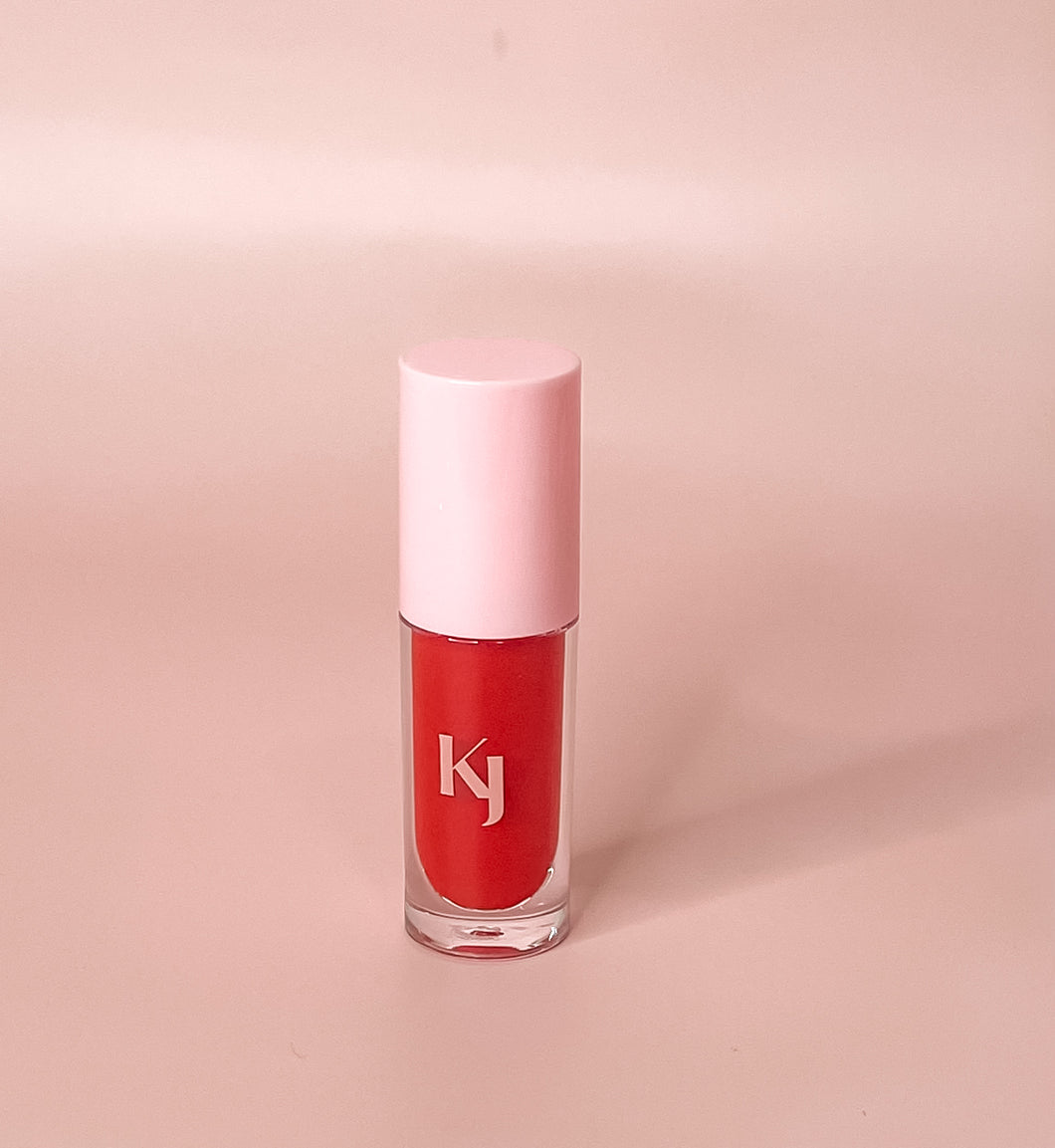 Luscious Red Lip Gloss – High Shine & Moisturizing Finish